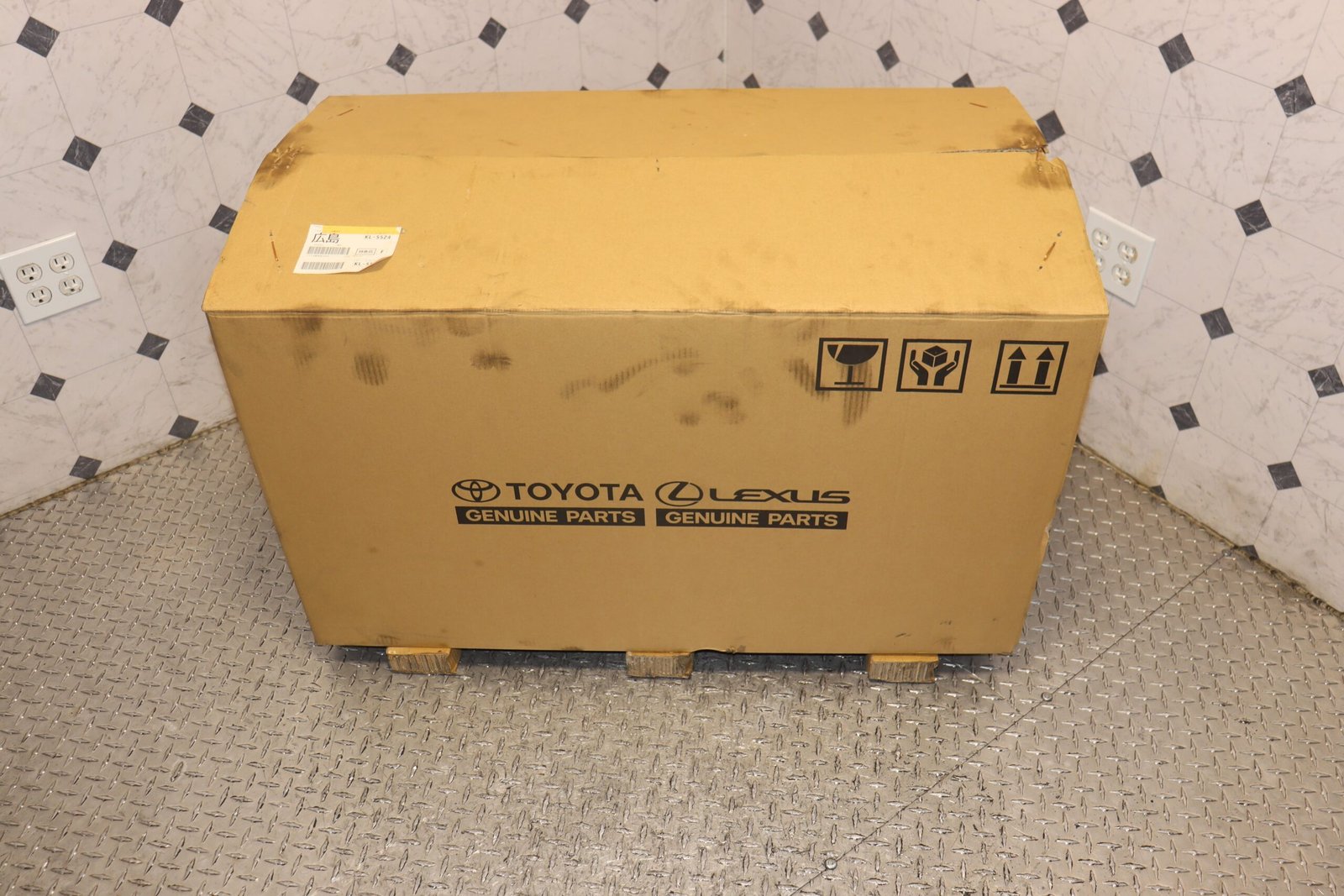 1993 1994 1995 1996 1997 1998 1999 2000 2001 2002 Toyota Supra JZX100 5 Speed Manual Transmission JDM R154 - Image 3