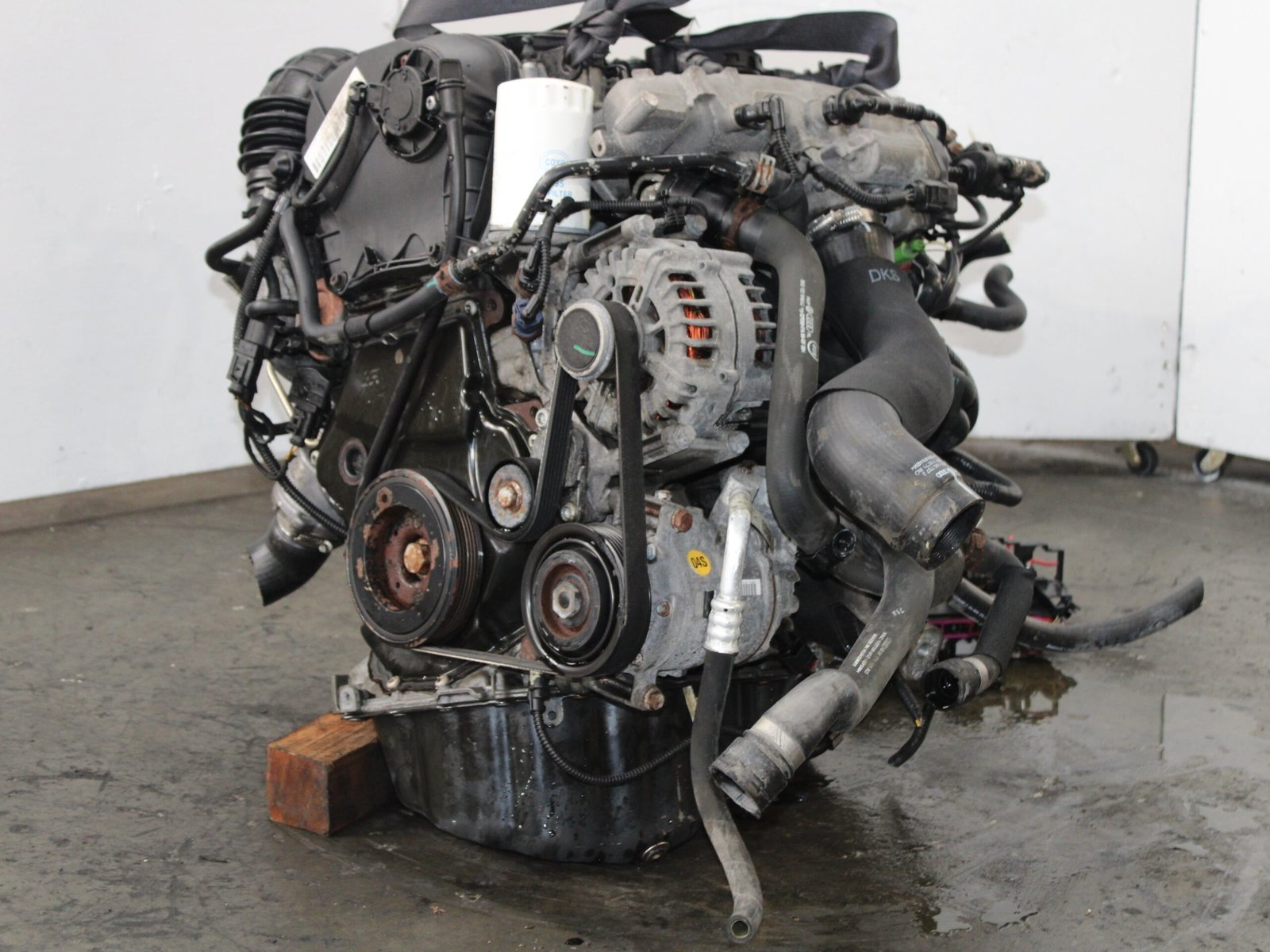 JDM Audi CAE 2.0L Engine 2009-2012 - Image 8