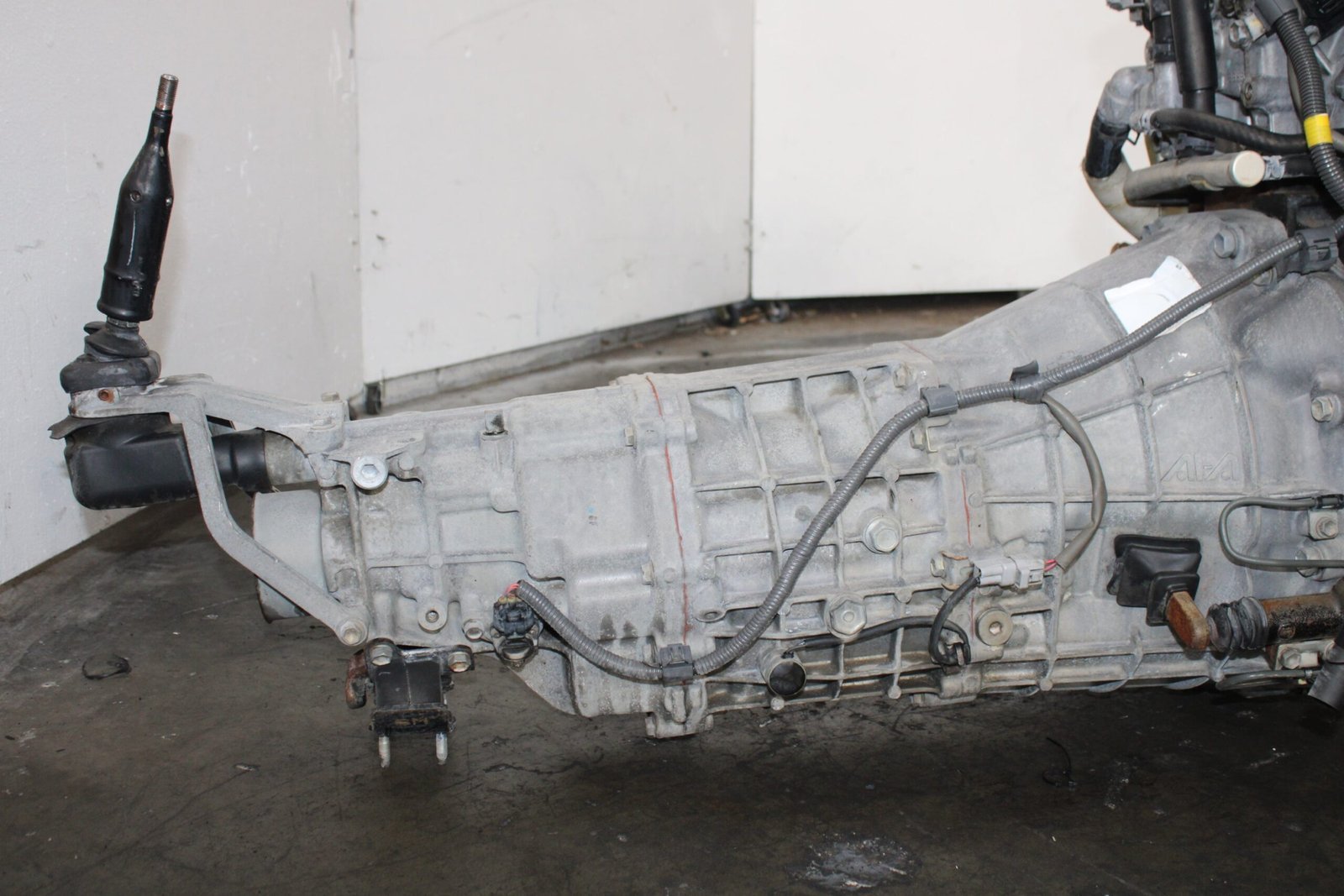 JDM 1998-2005 Toyota Altezza SXE10 3SGE 2.0L Engine Manual Transmission - Image 8