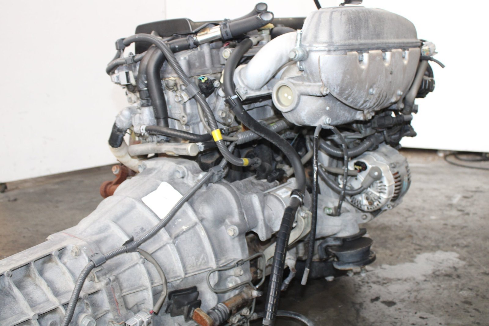 JDM 1998-2005 Toyota Altezza SXE10 3SGE 2.0L Engine Manual Transmission - Image 9