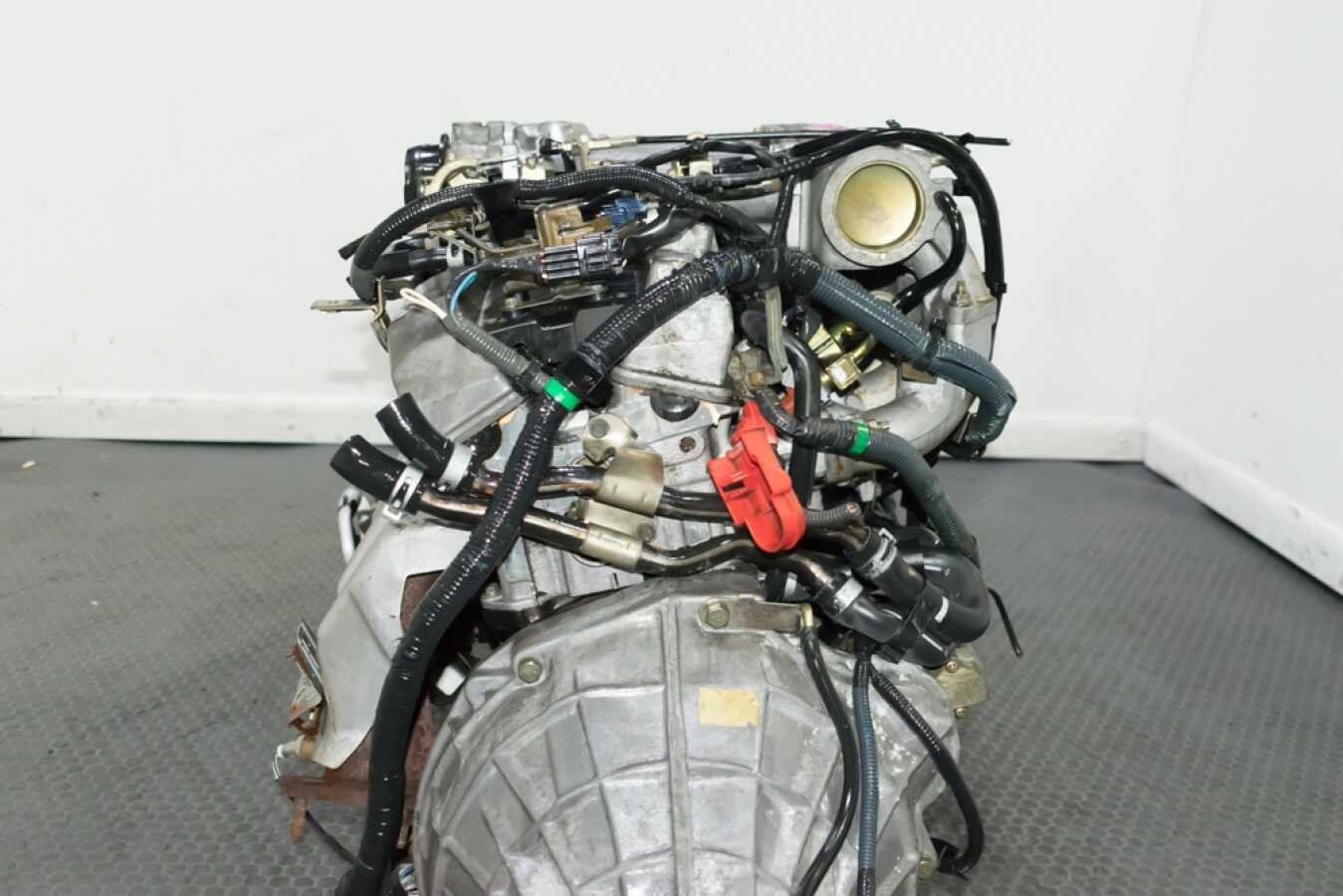 Low Mileage Very Clean Nissan Skyline R34 RB20DE Neo 2.0L DOHC Non Turbo Inline 6 Cylinder Engine with ECU and Wire Harness for sale. - Image 6