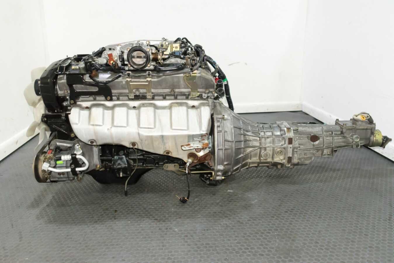 Low Mileage Very Clean Nissan Skyline R34 RB20DE Neo 2.0L DOHC Non Turbo Inline 6 Cylinder Engine with ECU and Wire Harness for sale. - Image 7