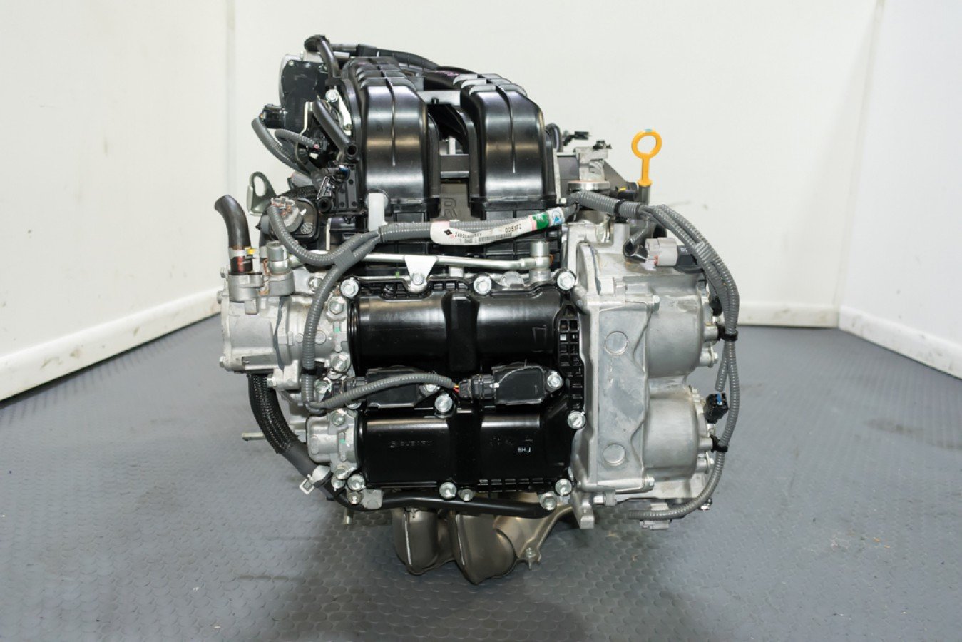 Like New FB20D 2.0L DOHC Engine & ECU with Extremely Low Mileage to fit your 2016-2019 Subaru Impreza and XV Crosstreck 2.0L for sale. - Image 4