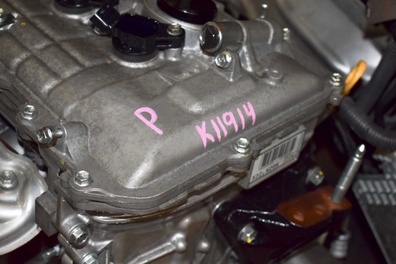 Used Clean 10-15 Toyota Prius and Lexus CT200h Hybrid 1.8L 2ZR-FXE engine for sale. - Image 9