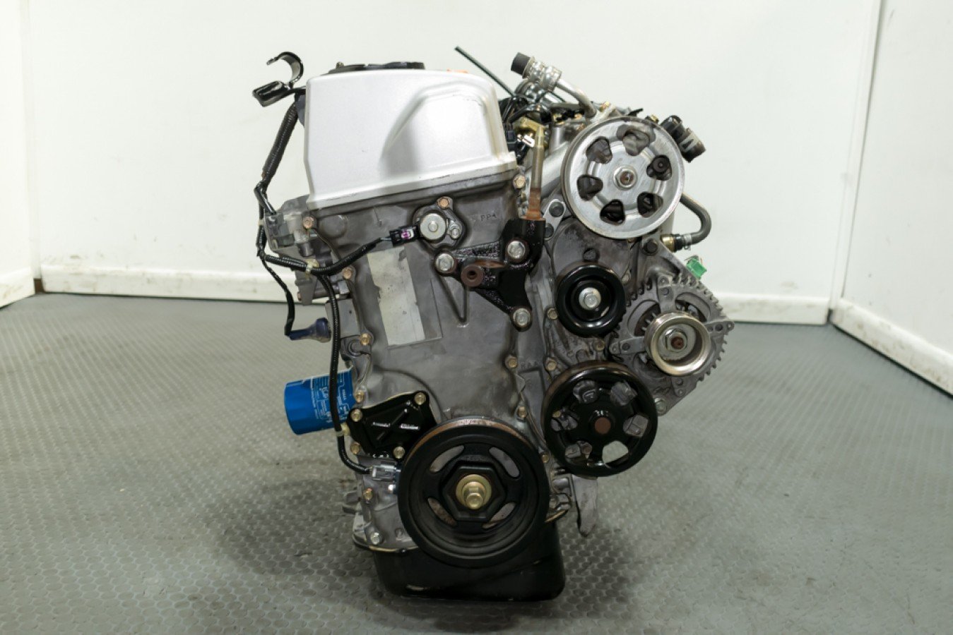 Very Clean & Low Mileage JDM Engine 2003-2007 Honda Accord and Acura TSX K24A RBB with 3 Lobe Cams Motor for Sale. - Image 2