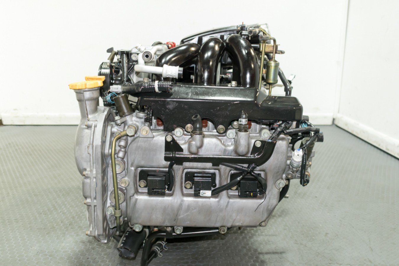 Super Clean & Low Mile JDM 03-05 Subaru Outback, Legacy, Tribeca EZ30R H6 3.0L Motor for Sale. - Image 8