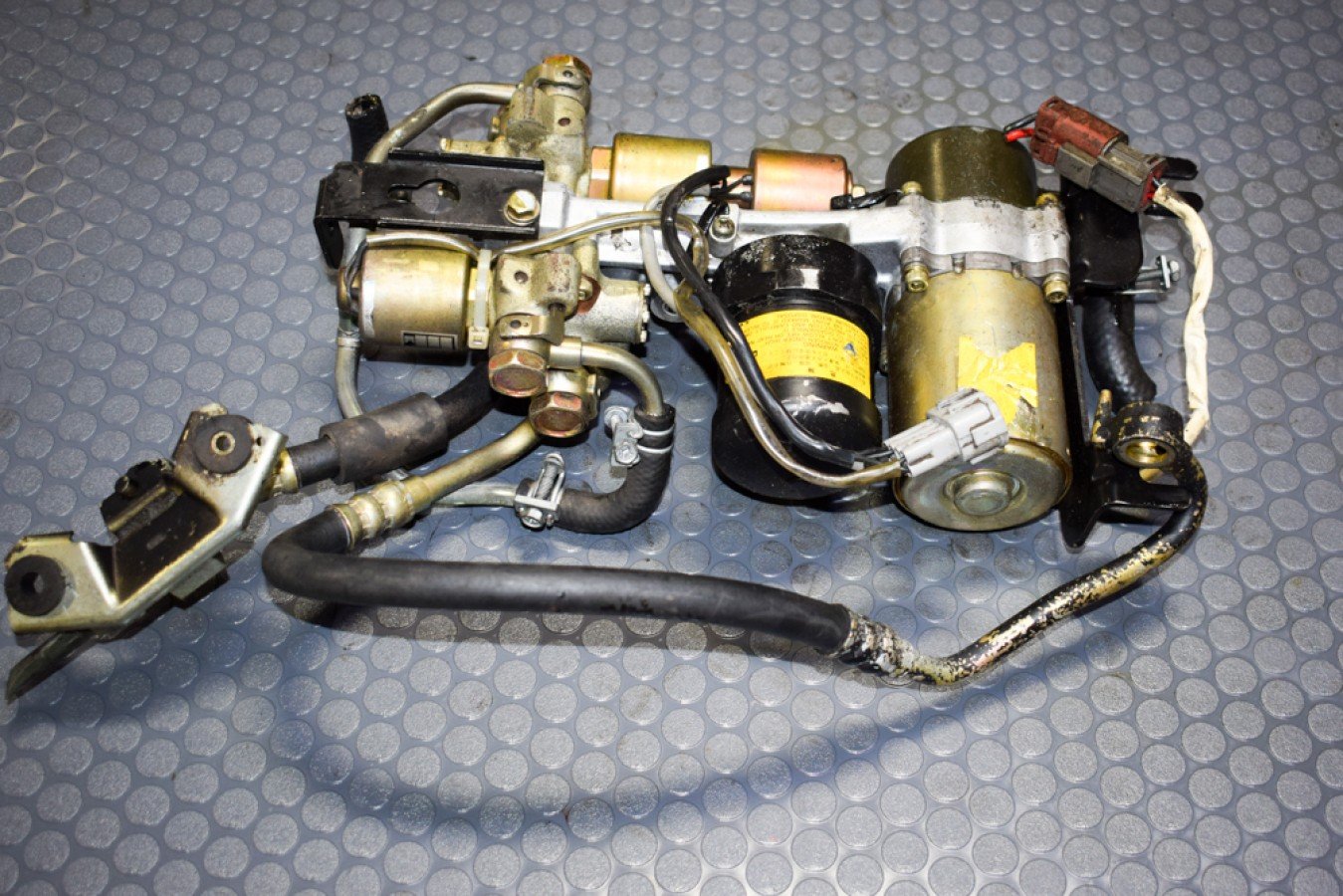 Used JDM Nissan Skyline GTR BCNR33 V-Spec / Nismo Actuator Torque Split 41610-24u00 and Atessa Pump 53250-10036For Sale - Image 3