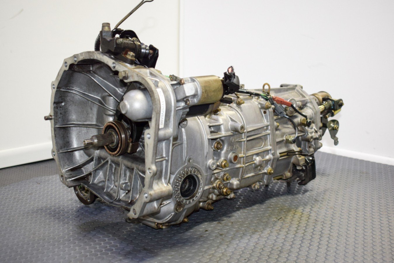JDM Subaru WRX, Legacy GT Spec B, Push Type 2008-2011 TY757VBABB 5 Speed Transmission & 4.444 Rear Diff - Image 7