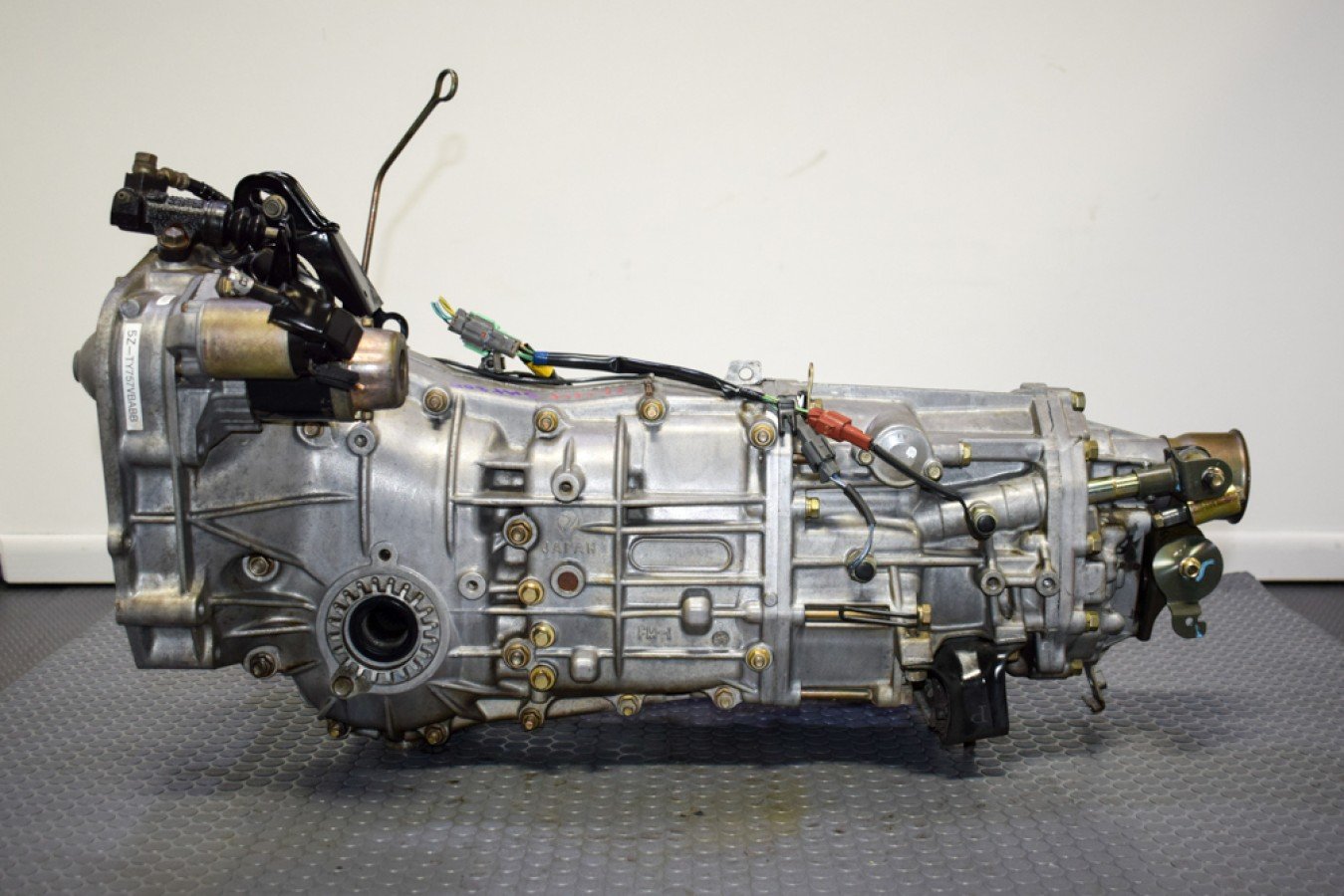JDM Subaru WRX, Legacy GT Spec B, Push Type 2008-2011 TY757VBABB 5 Speed Transmission & 4.444 Rear Diff - Image 6