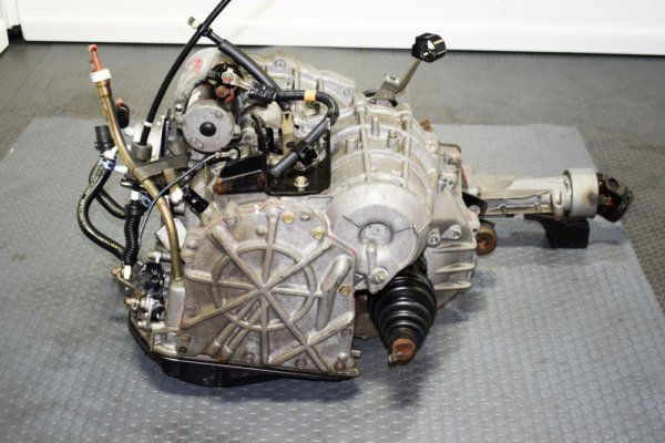 2004-2005 Toyota Rav4 U140F3 Automatic AWD Transmission