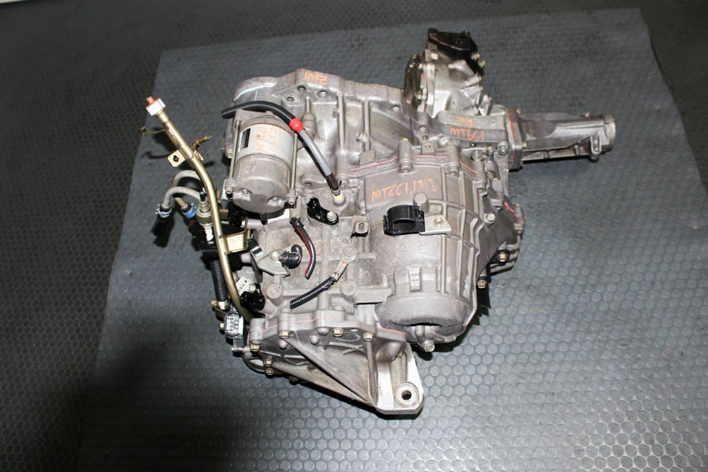Low Mileage JDM Toyota Estima 3.0L AWD Automatic Transmission – Genuine OEM Replacement - Image 16